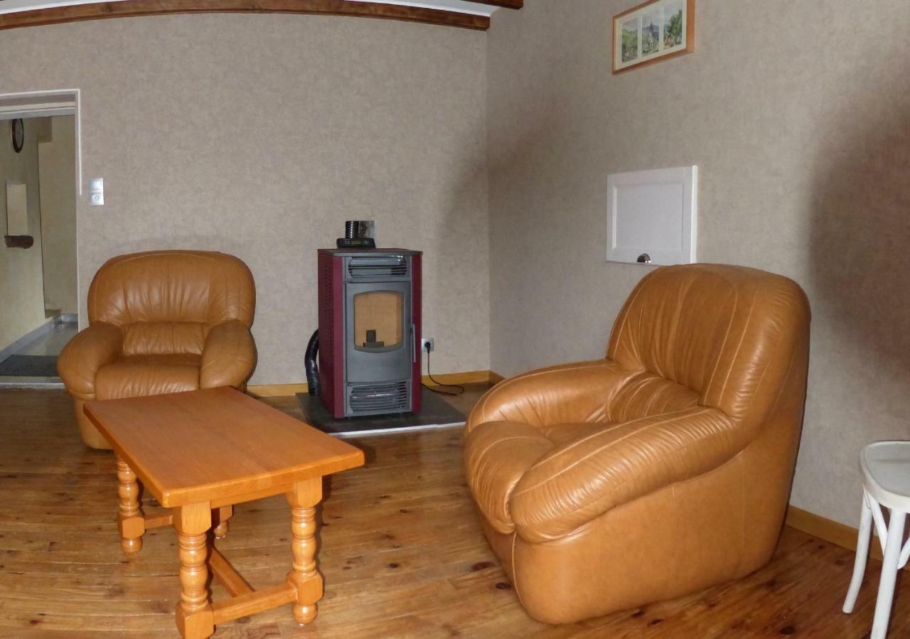 Gite Rural Les Maires D'Avaux Saint-Bresson 外观 照片